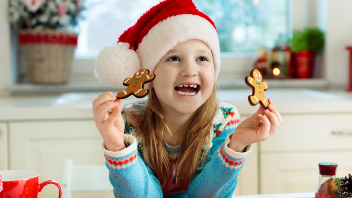How to eat Christmas snacks for avoid with Tooth decay?